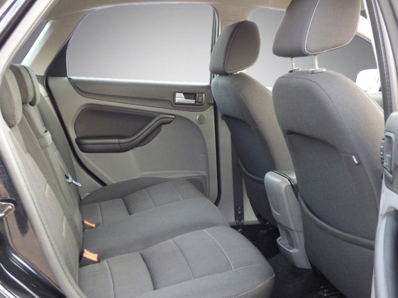 2010 Ford Focus TDci 1.6L 5DR image 5