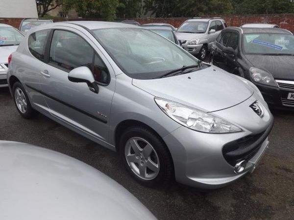 2009 Peugeot 207 1.4 Verve image 1