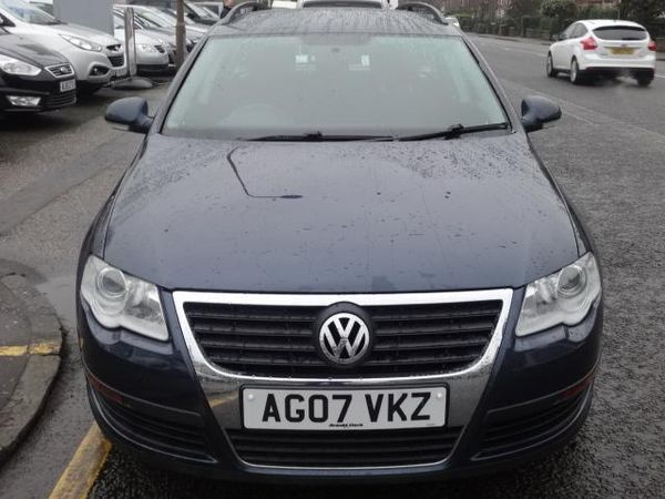 2007 Volkswagen Passat 1.9 S TDI image 2