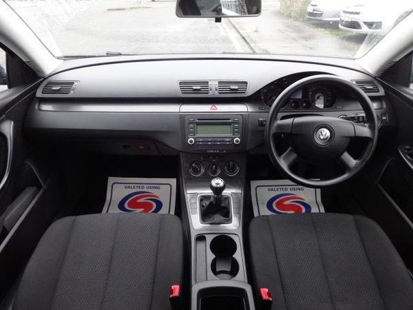 2007 Volkswagen Passat 1.9 S TDI image 5
