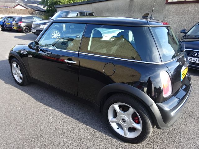 2004 MINI HATCHBACK 1.6 One image 3
