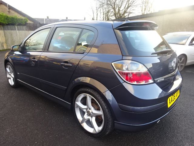 2008 VAUXHALL ASTRA 1.9 CDTi 16V SRi image 3