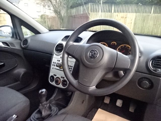 2007 VAUXHALL CORSA 1.3 CDTi Life image 6