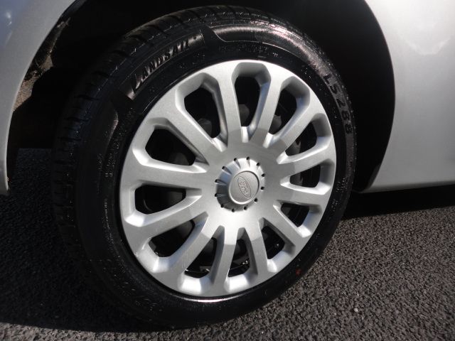 2011 FORD FIESTA 1.25 image 6