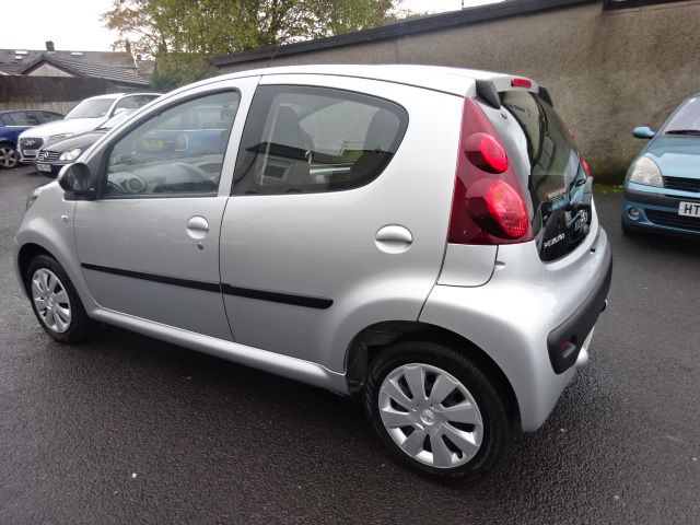 2012 PEUGEOT 107 1.0 Active image 2
