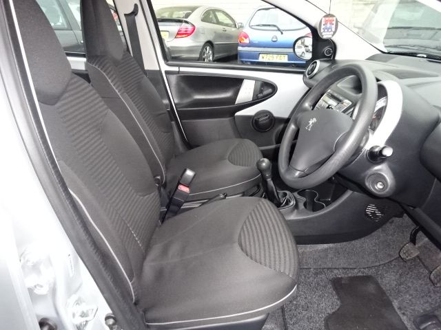 2012 PEUGEOT 107 1.0 Active image 5
