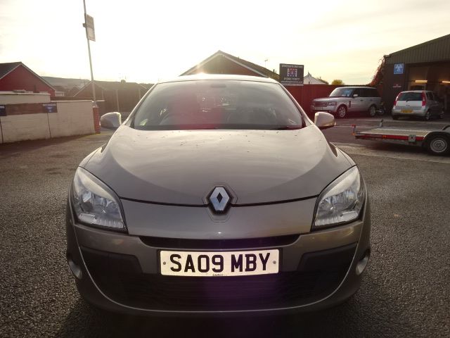 2009 RENAULT MEGANE 1.5 dCi image 4