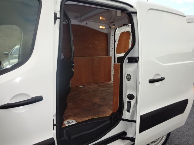 2012 PEUGEOT PARTNER 850 S 1.6 HDi image 4