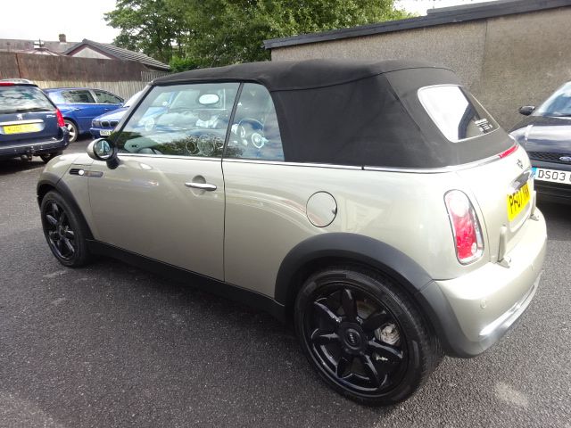 2007 MINI 1.6 Cooper image 2