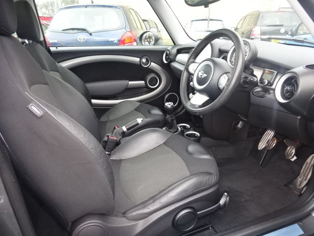 2008 MINI CLUBMAN 1.6 Cooper S image 6