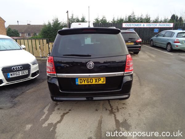 2010 Vauxhall Zafira 1.9 CDTi SRi image 3