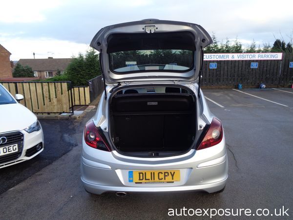 2011 Vauxhall Corsa 1.4 SRi image 5