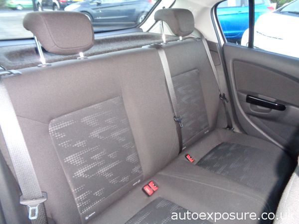 2013 Vauxhall Corsa 1.3 CDTi ecoFLEX image 5