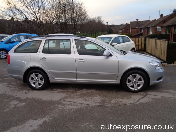 2011 Skoda Octavia 1.6 TDI CR SE image 2