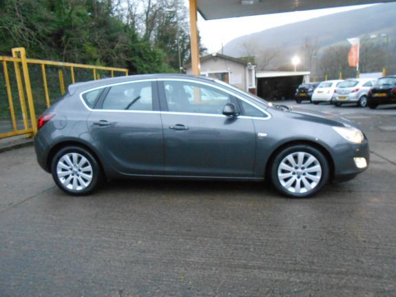 2010 Vauxhall Astra 2.0 CDTi 16v Elite 5dr image 3