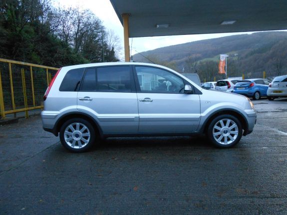2009 Ford Fusion 1.6 Titanium 5dr image 4