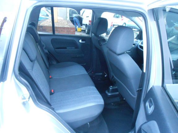 2009 Ford Fusion 1.6 Titanium 5dr image 6