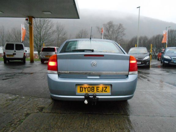 2008 Vauxhall Vectra 1.8 i VVT Life 5dr image 4