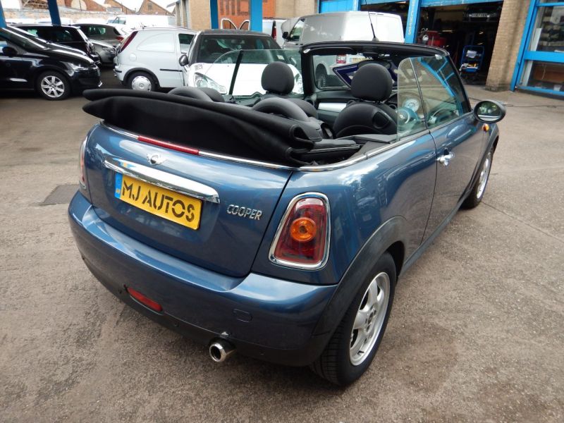 2009 Mini Convertible 1.6 Cooper 2dr image 3