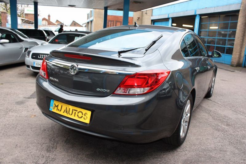 2011 Vauxhall Insignia 2.0 CDTi SE 5dr image 5