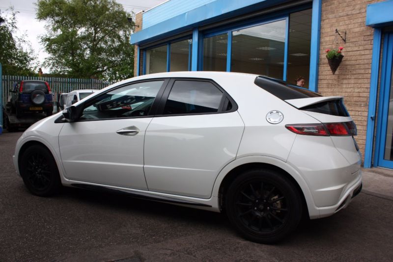 2011 Honda Civic 1.8 i-VTEC Ti 5dr image 3