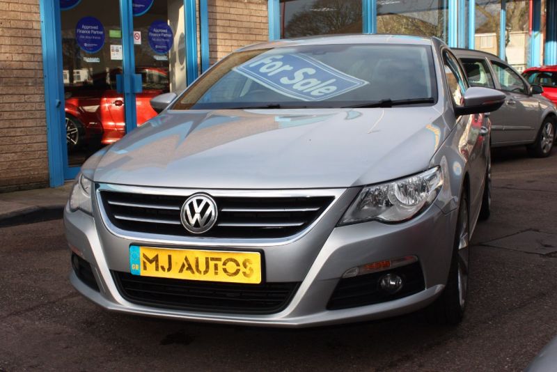 2009 Volkswagen Passat Cc 2.0 GT TDI CR 4dr image 2