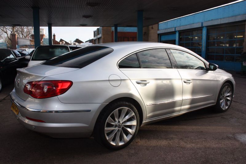 2009 Volkswagen Passat Cc 2.0 GT TDI CR 4dr image 5