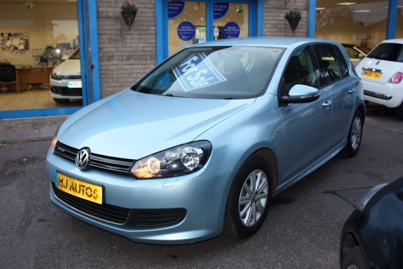 2010 Volkswagen Golf 1.6 TDi S 5dr image 2