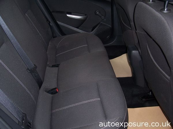 2012 Vauxhall Astra 1.4i 16V SRi image 5