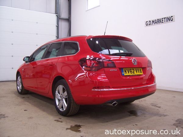 2012 Vauxhall Astra 2.0 CDTi 16V SRi image 3