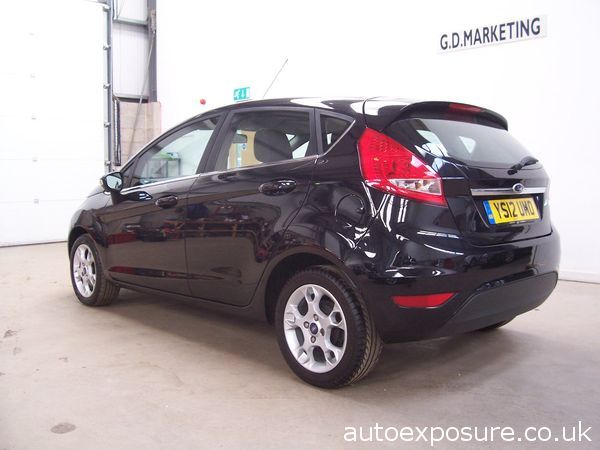 2012 Ford Fiesta 1.4 TDCi Zetec image 3