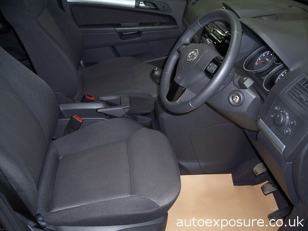 2012 Vauxhall Zafira 1.6i image 4