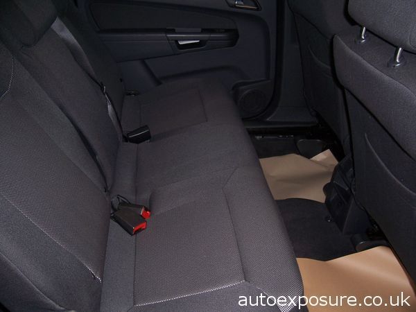 2012 Vauxhall Zafira 1.6i image 5