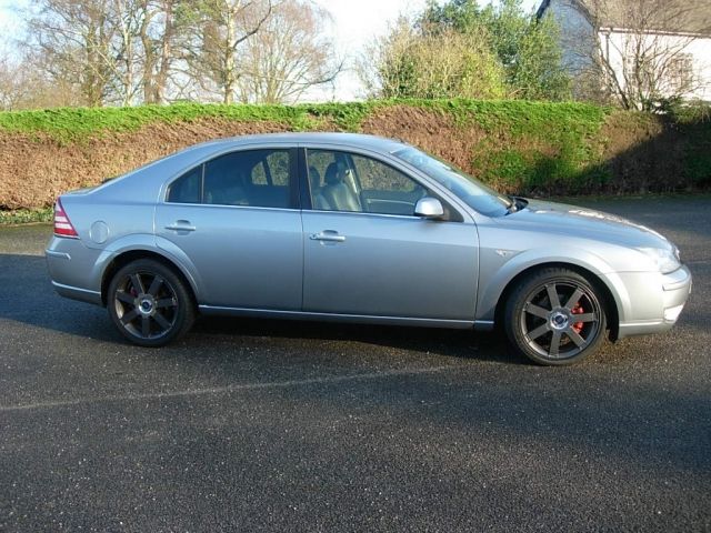 2005 FORD MONDEO 2.2TDCi 5dr image 4