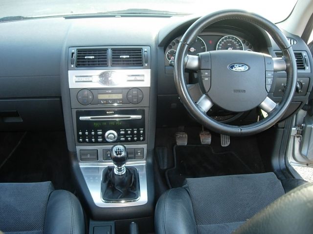 2005 FORD MONDEO 2.2TDCi 5dr image 7