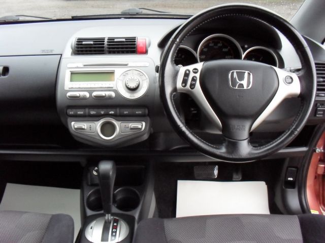 2005 HONDA JAZZ 1.4i-DSi SE Sport 5dr image 6