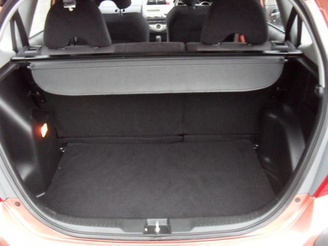 2005 HONDA JAZZ 1.4i-DSi SE Sport 5dr image 8