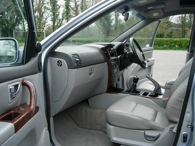 2004 KIA SORENTO 2.5 CRDi XS 5dr image 5