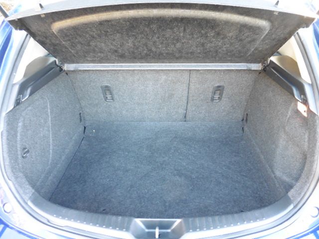 2011 MAZDA 3 1.6d 5dr image 4