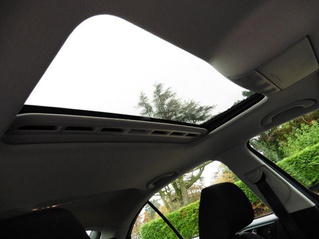 2011 SKODA OCTAVIA 1.4 TSI Elegance 5dr image 6