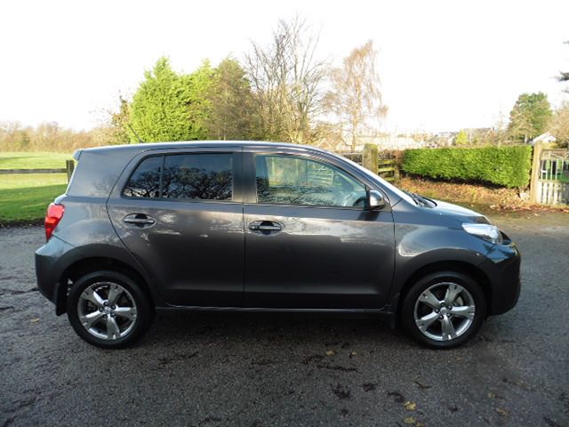 2010 TOYOTA URBANCRUISER 1.4 D-4D 5dr image 2