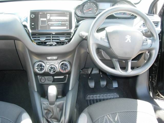 2013 PEUGEOT 208 1.4 VTi 3dr image 4
