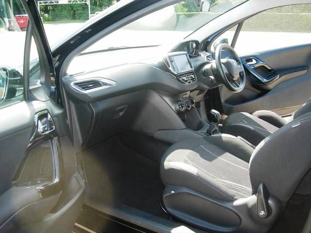 2013 PEUGEOT 208 1.4 VTi 3dr image 5