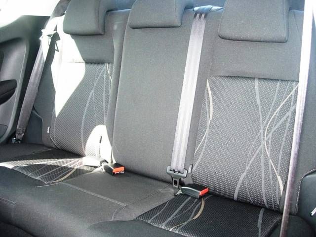 2013 PEUGEOT 208 1.4 VTi 3dr image 6