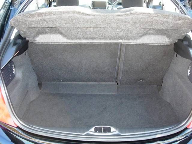 2013 PEUGEOT 208 1.4 VTi 3dr image 7