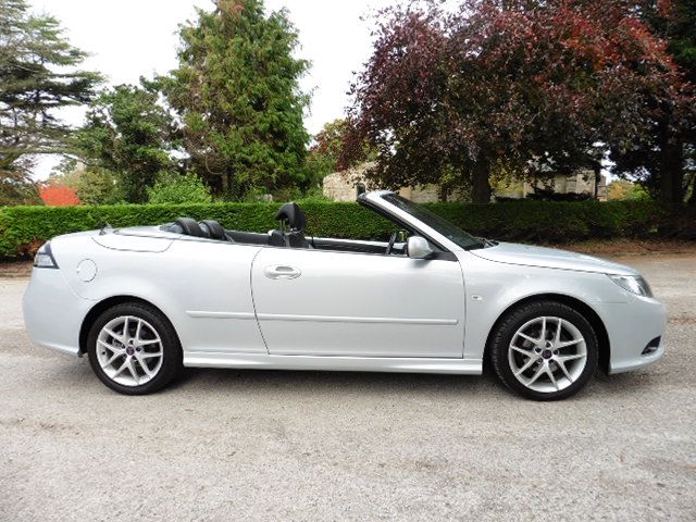 2009 SAAB 9-3 1.8t Vector Sport 2dr image 2