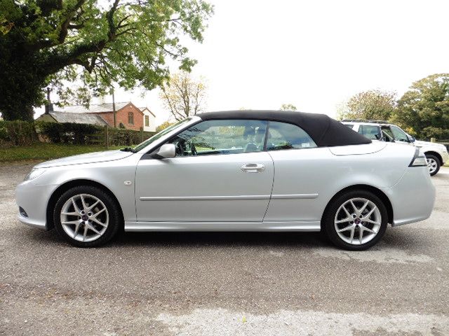2009 SAAB 9-3 1.8t Vector Sport 2dr image 3