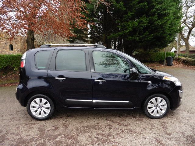 2013 CITROEN C3 PICASSO 1.6 HDi 8V 5dr image 2