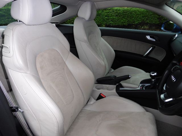 2007 AUDI TT 2.0T FSI 2dr image 6