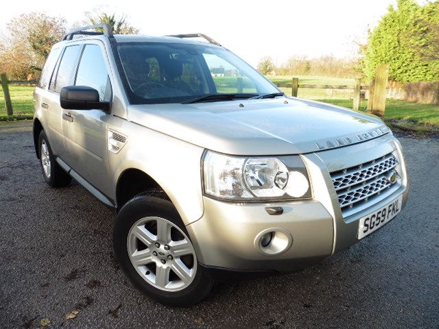 2009 LAND ROVER FREELANDER 2.2 Td4 e GS 5dr image 1